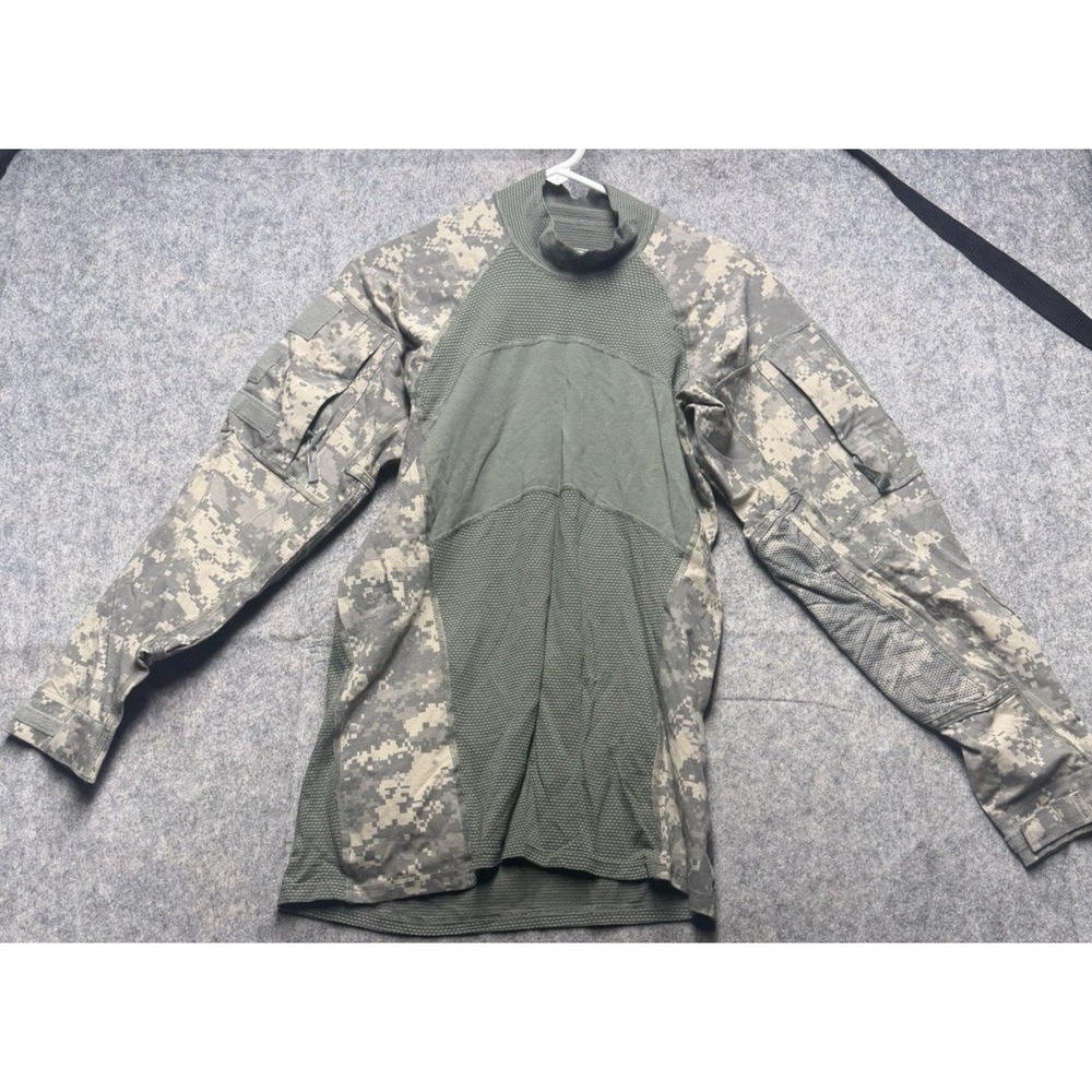 US Army Combat Shirt Size Small Flame Resistance Stretch Digital Camo